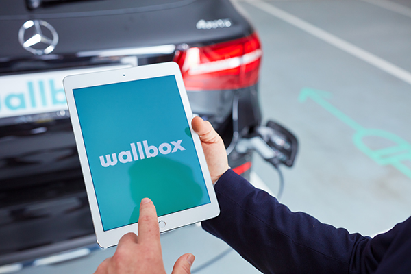 punjač za električni automobil